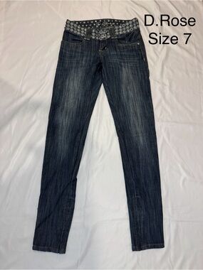 Women's Dark Wash Skinny Jeans - Size 7